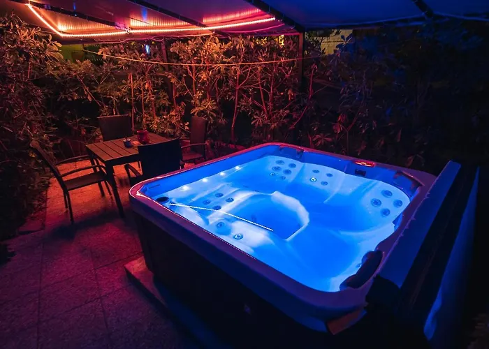 Johnny Croatia With Hot Tub *