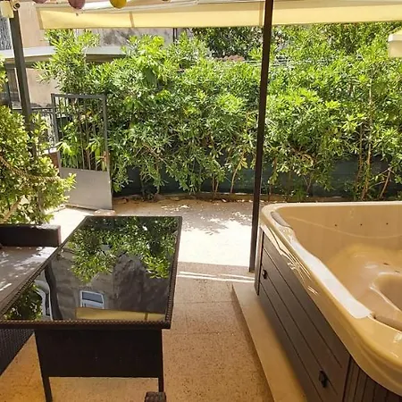 Διαμέρισμα Johnny Croatia With Hot Tub Σπλιτ