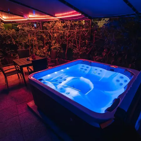 Johnny Croatia With Hot Tub *