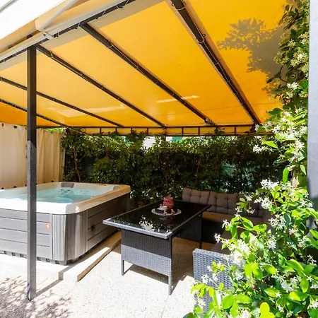 Apartman Johnny Croatia With Hot Tub Split