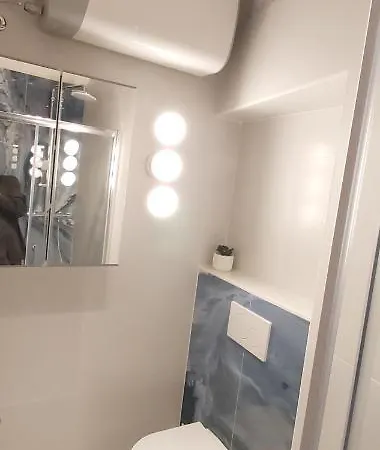 Johnny Croatia With Hot Tub *