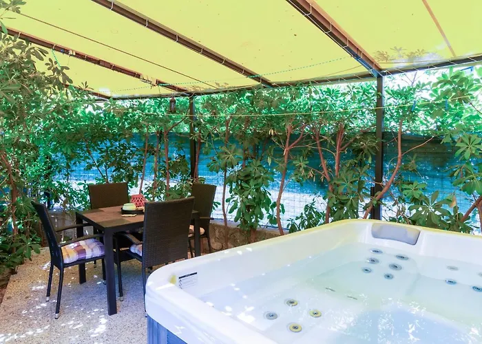 Appartement Johnny Croatia With Hot Tub