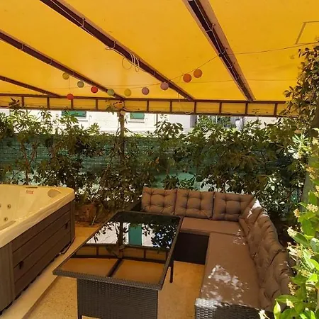 Johnny Croatia With Hot Tub Apartment Split