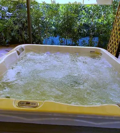 Johnny Croatia With Hot Tub Split
