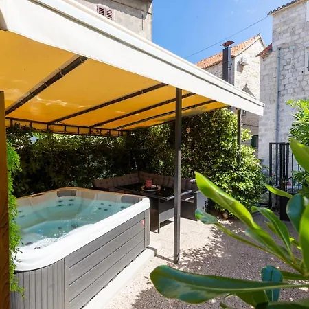 Apartmán Johnny Croatia With Hot Tub Split