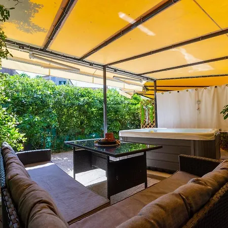 Johnny Croatia With Hot Tub Apartamento
