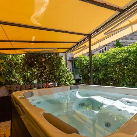 Johnny Croatia With Hot Tub *