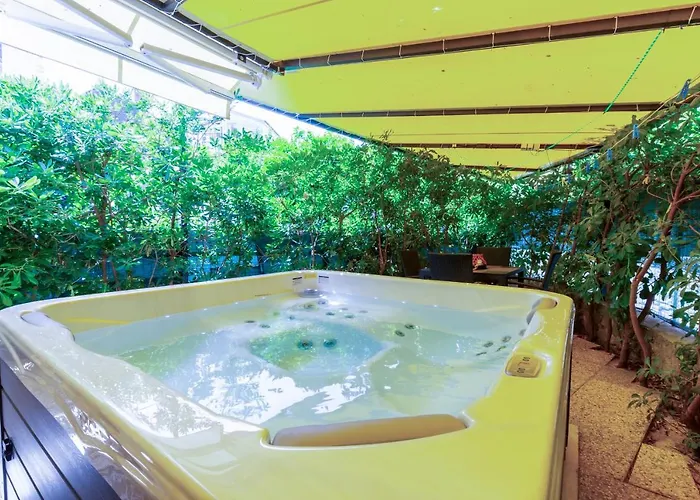 Johnny Croatia With Hot Tub Split